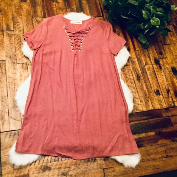 Cute T-shirt dress - Picture 2 of 7